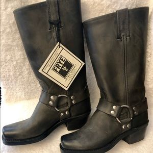 New Frye Boots  -  Women Harness 12R SIZE 6